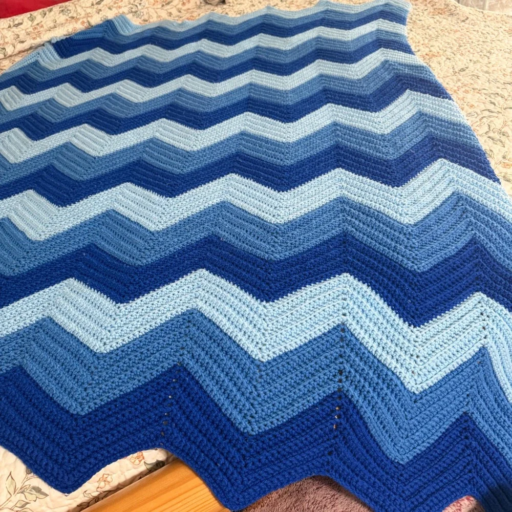 Handmade Crochet Afghan Blanket Blue Chevron Ripple Zig Zag Throw Knit Bedding